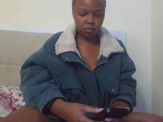 Empressvee25 Empressvee25