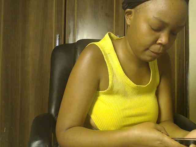 Empressvee25 Empressvee25