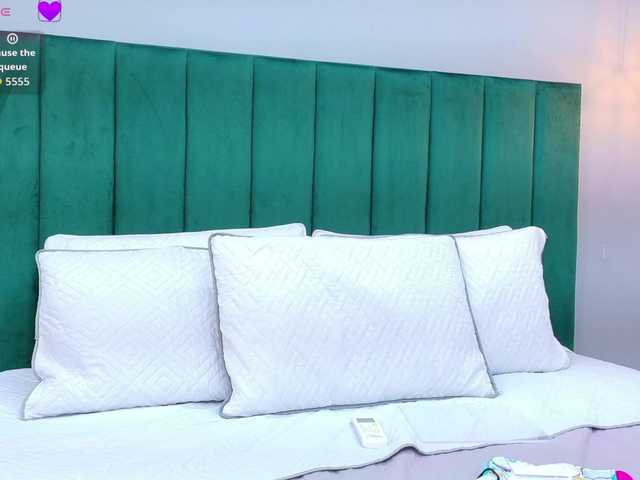 AshleyEvans21's BongaCams show and profile