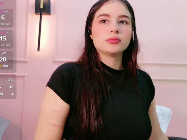 AshleyEvans21's BongaCams show and profile