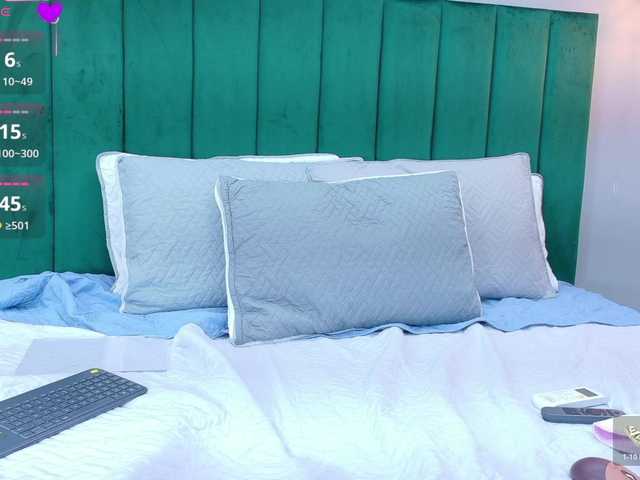 AshleyEvans21's BongaCams show and profile