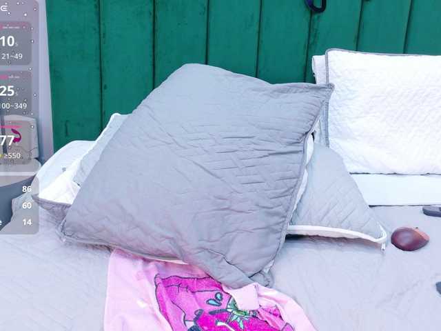 AshleyEvans21 — Hello daddy, thank you for coming to my room (I am from Monday to Saturday from 4 to 10pm), I invite you to look at my menu, don't forget to give me love and follow me  (that helps me a lot on my page)