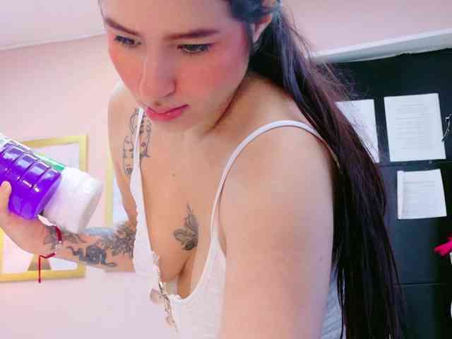 AshleyEvans21 webcam