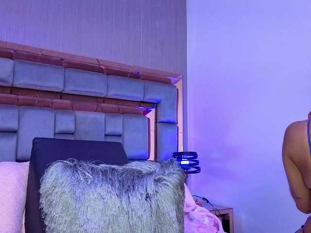 RosyBloom's BongaCams show and profile