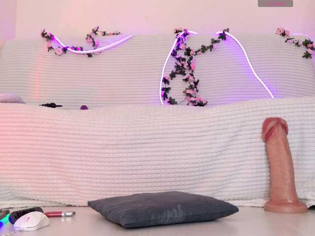 Amellika's BongaCams show and profile