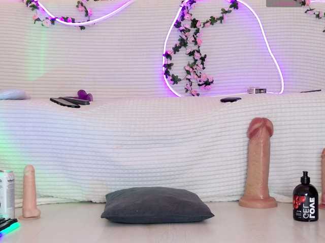 Amellika's BongaCams show and profile