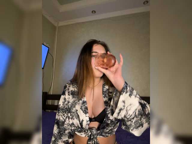 Foxxx-1's BongaCams show and profile