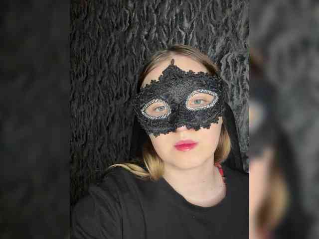 Hollymollylove webcam