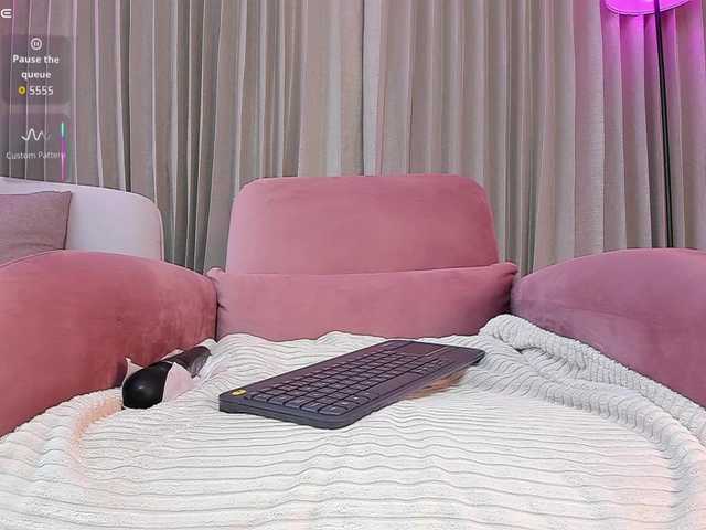 sabrinacherry's BongaCams show and profile