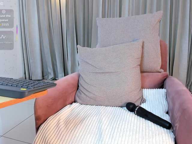 sabrinacherry's BongaCams show and profile