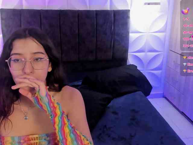 paula-69 webcam