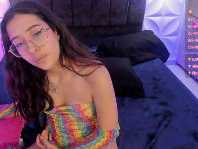 paula-69 webcam