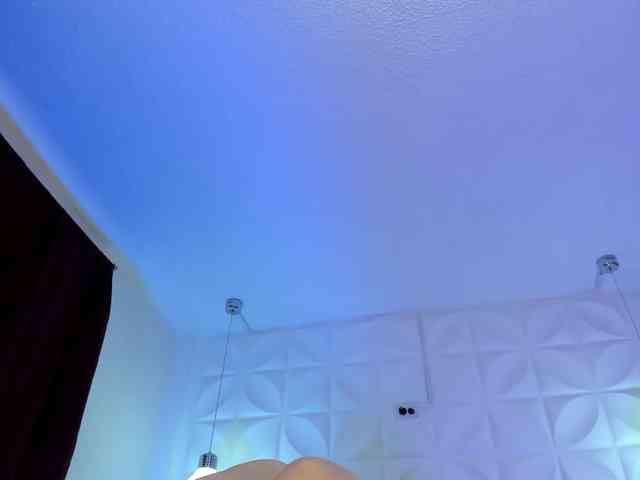 paula-69 webcam