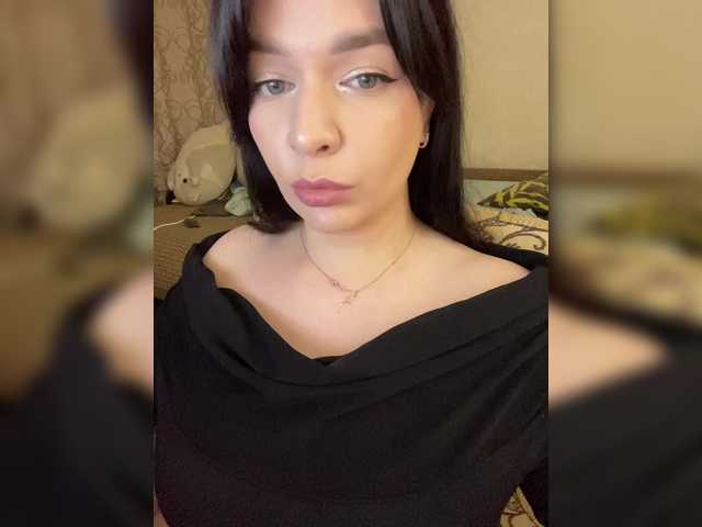 HEllMooRa from BongaCams