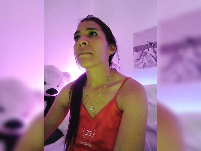 Kloe-Malkova1's BongaCams show and profile