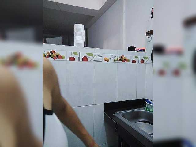 Kloe-Malkova1's BongaCams show and profile