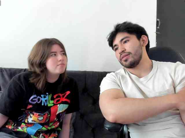 MichelandChris webcam