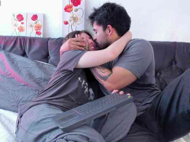 MichelandChris webcam