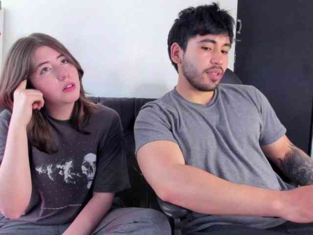 MichelandChris webcam