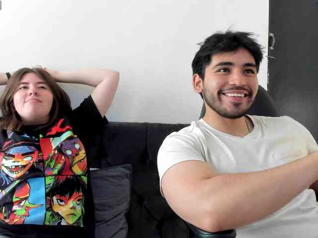 MichelandChris webcam