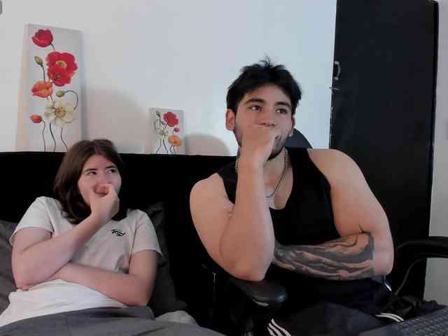 MichelandChris webcam