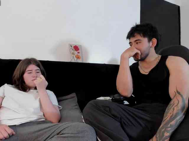 MichelandChris webcam