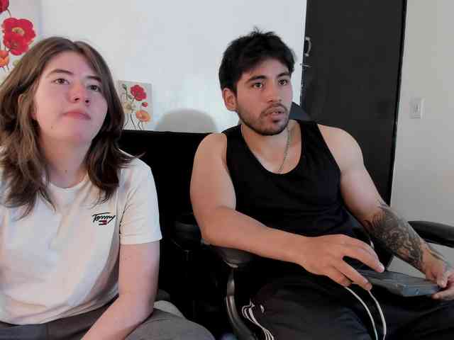 MichelandChris webcam