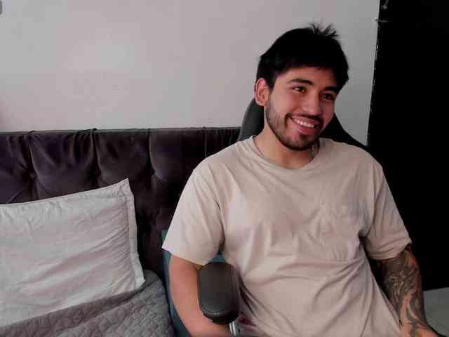 MichelandChris MichelandChris