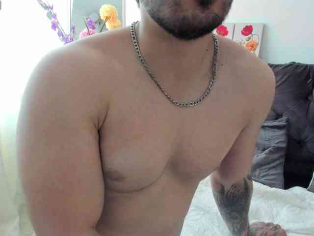 MichelandChris webcam