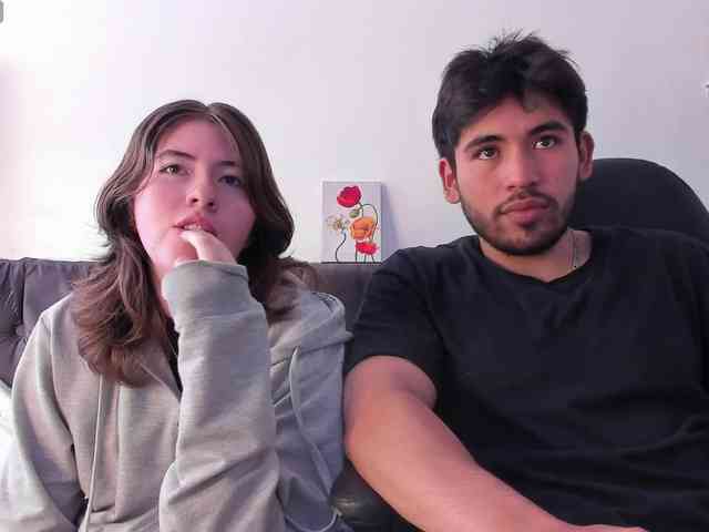 MichelandChris Live Webcam on {site_name}