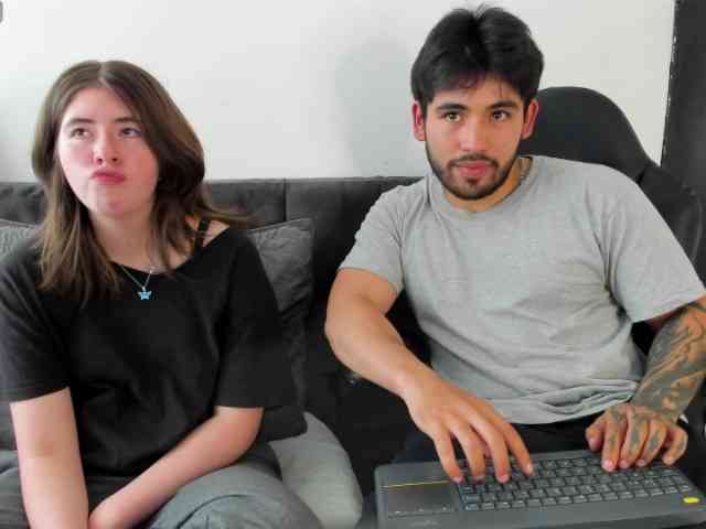 MichelandChris webcam