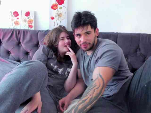 MichelandChris webcam