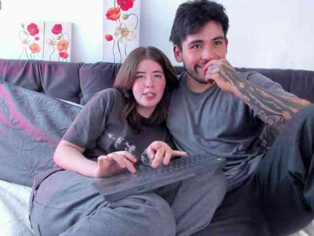 MichelandChris webcam