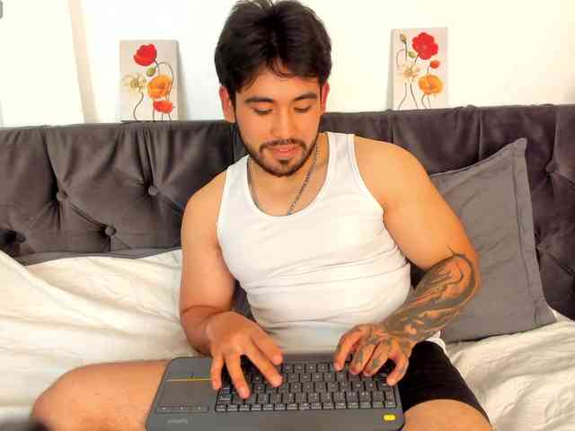 MichelandChris MichelandChris