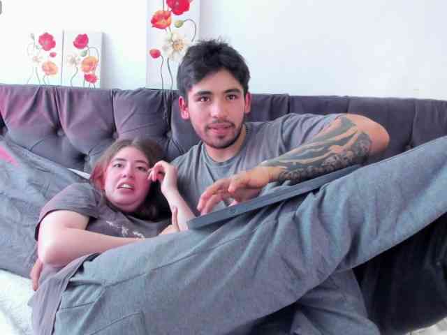 MichelandChris webcam