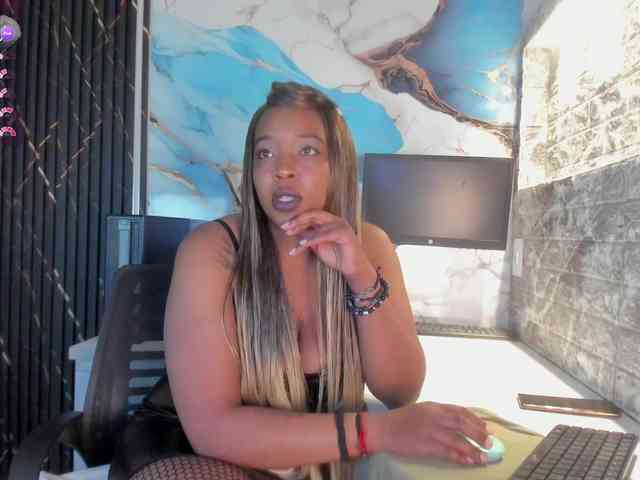 CharlotteBrown-1 webcam