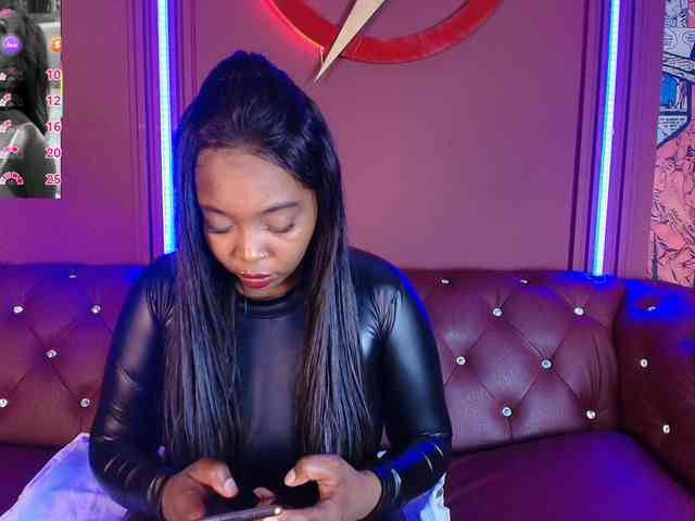 CharlotteBrown-1 webcam