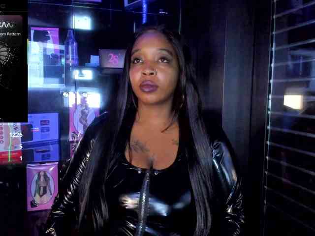 CharlotteBrown-1 webcam