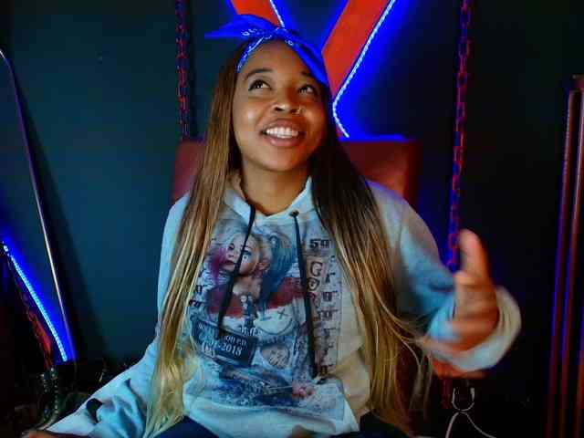 CharlotteBrown-1 webcam