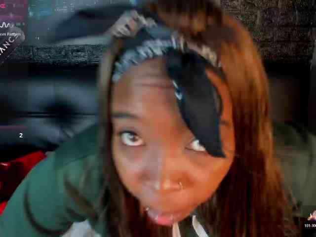 CharlotteBrown-1 webcam