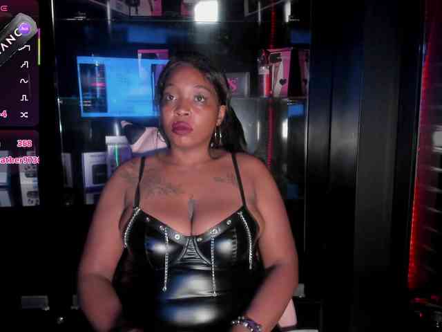 CharlotteBrown-1 webcam