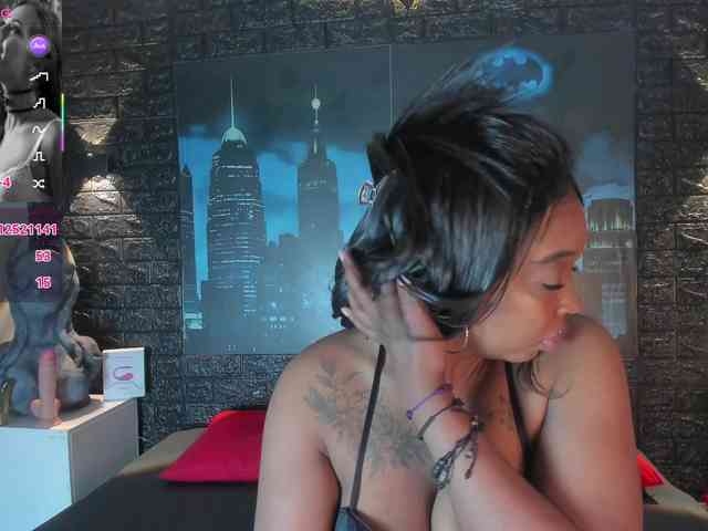 CharlotteBrown-1 webcam