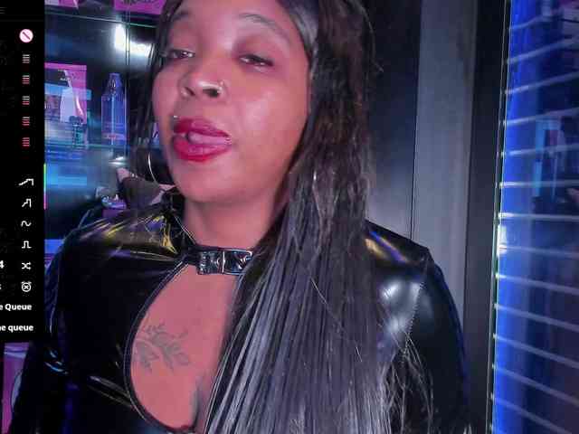 CharlotteBrown-1 webcam