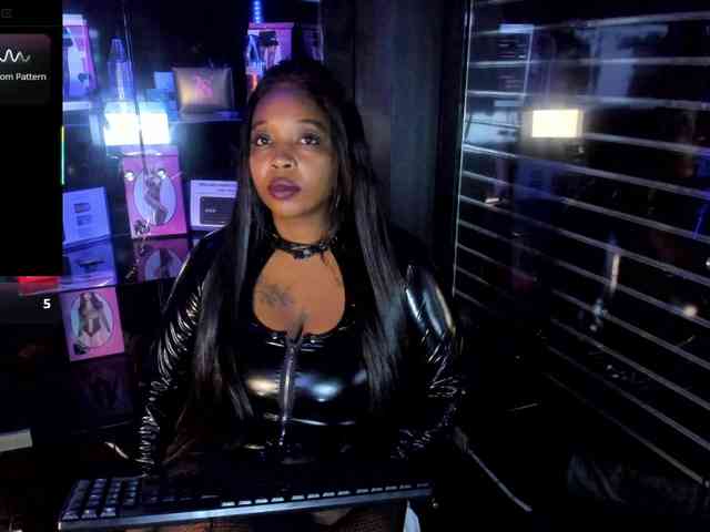 CharlotteBrown-1 webcam