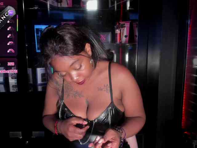 CharlotteBrown-1 webcam