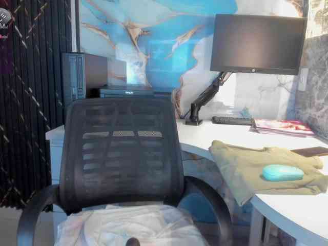 CharlotteBrown-1 webcam