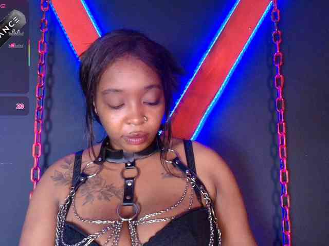 CharlotteBrown-1 webcam