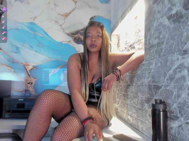 CharlotteBrown-1 webcam