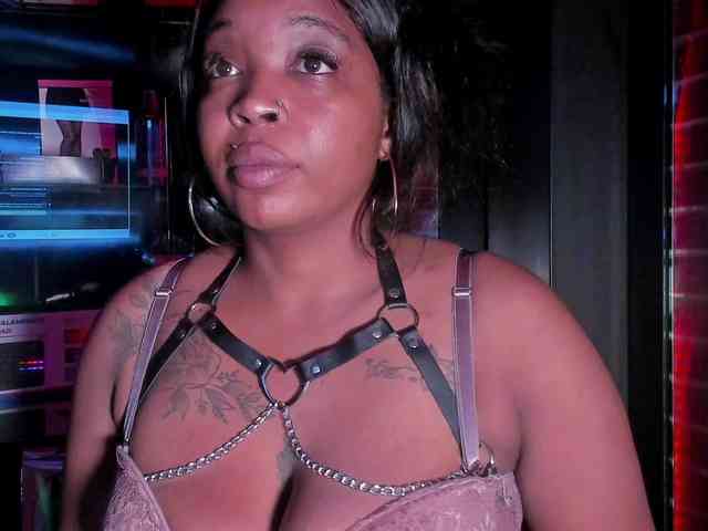 CharlotteBrown-1 webcam