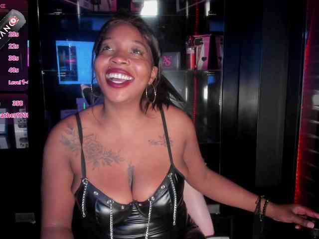 CharlotteBrown-1 webcam